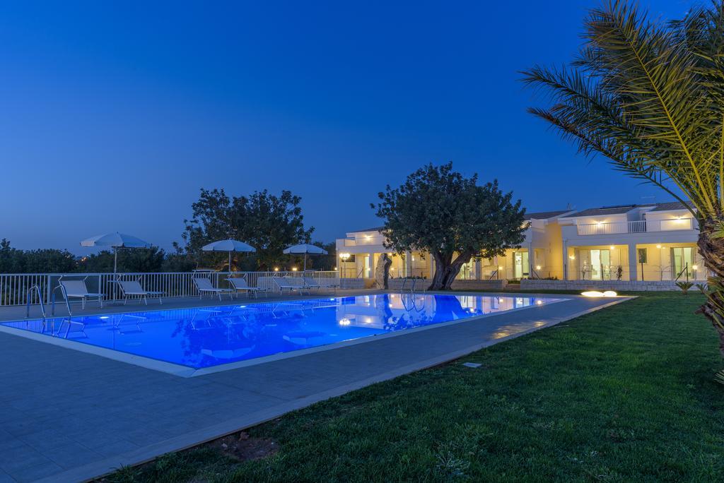 Apartmán Il Giardino Dei Frangipani Santa Croce Camerina Exteriér fotografie