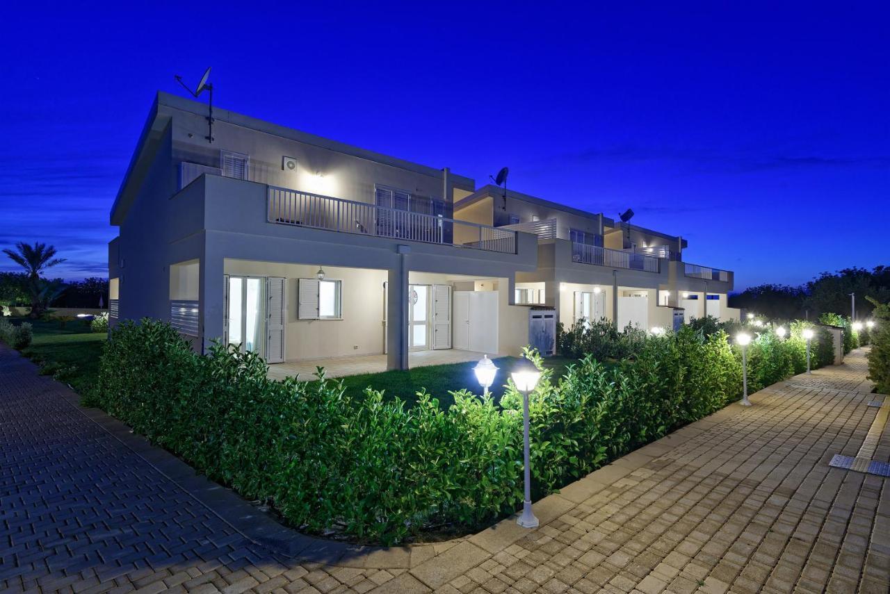 Apartmán Il Giardino Dei Frangipani Santa Croce Camerina Exteriér fotografie